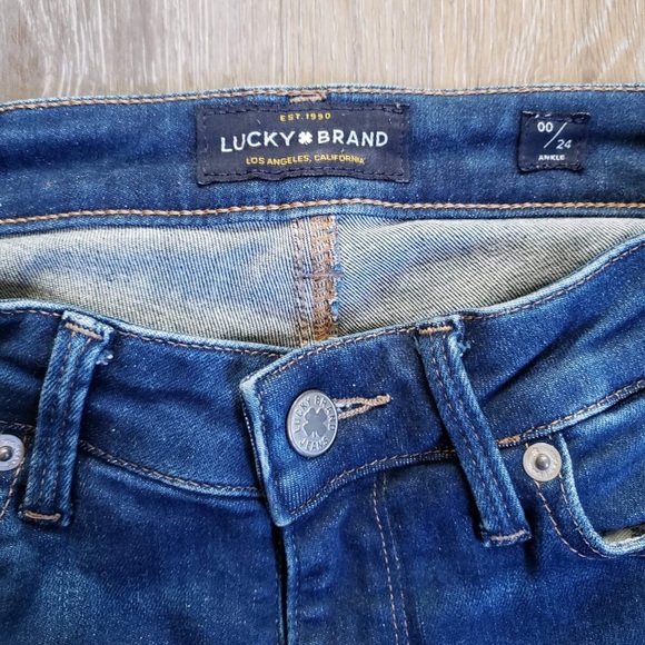 Lolita Skinny Jean With Side Slit Hem. - Picture 5 of 8